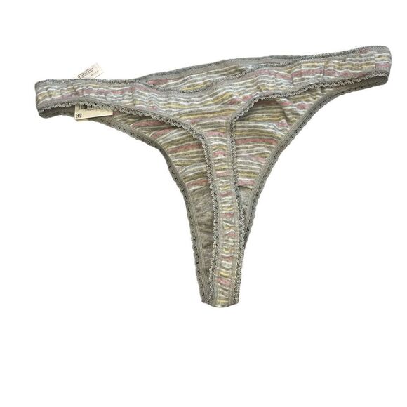 Charter Club
Charter Club Women's 3-Piece Cotton Lace-Trim Tang Set Size: L - Picture 5 of 10